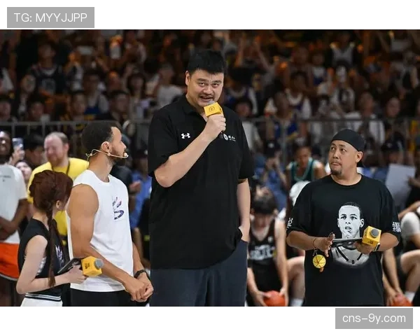 “校园篮球月”启动,姚明出席北京中学篮球训练营开幕式 “校园篮球月”启动,姚明出席北京中学篮球训练营开幕式